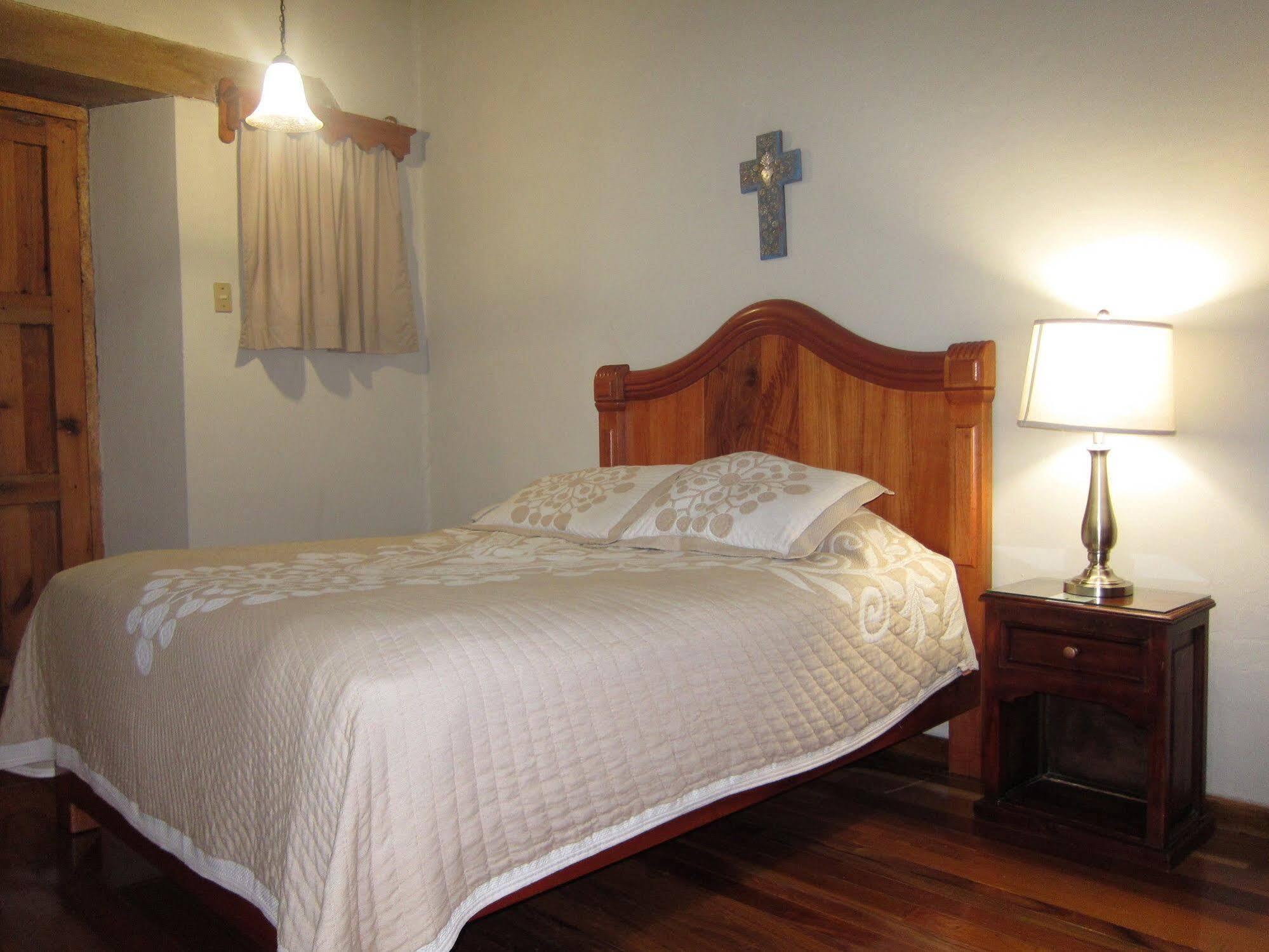 Hotel Santa Clara San Cristóbal de Las Casas Екстериор снимка